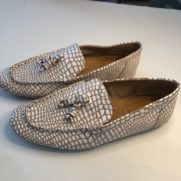 Corso Como Tan/White Driving flats SZ 6 - Picture 9 of 10